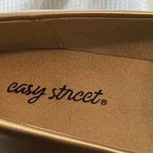 Easy Street Women's Metallic Gold Loafers